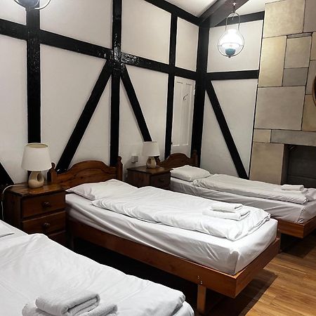Dolphin Hotel Лондон Екстериор снимка